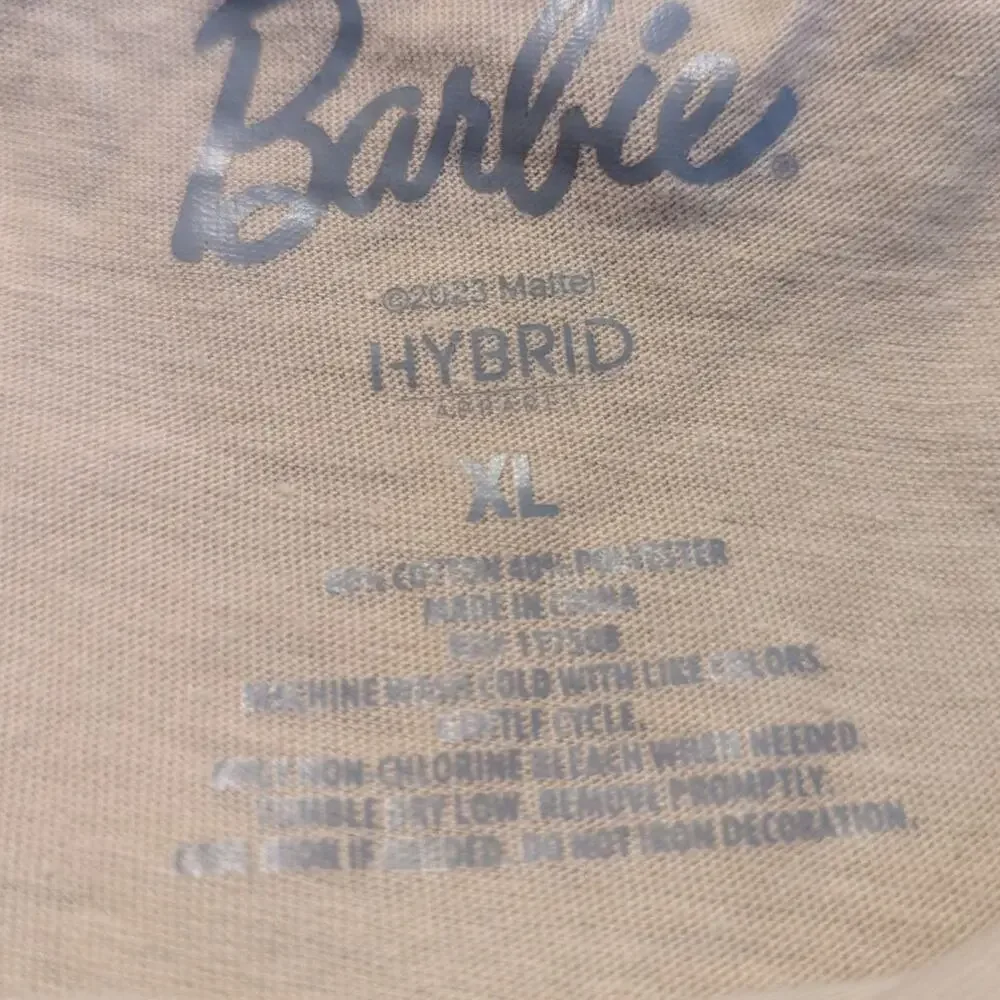 BARBIE by Mattel Hybrid Tan African American Hairstyle Graphic T-shirt XL - Picture 6 of 6
